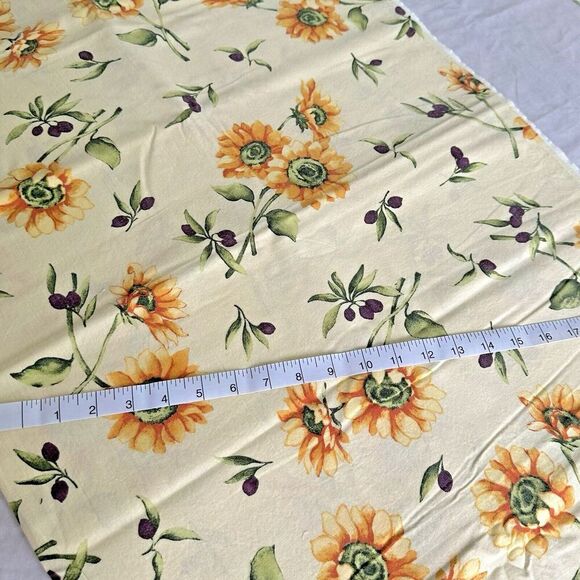 Vtg Sunflower Fabric Quilting Cotton Fall Autumn Outdoors Sewing Yellow 2 1/3yd - Picture 1 of 4